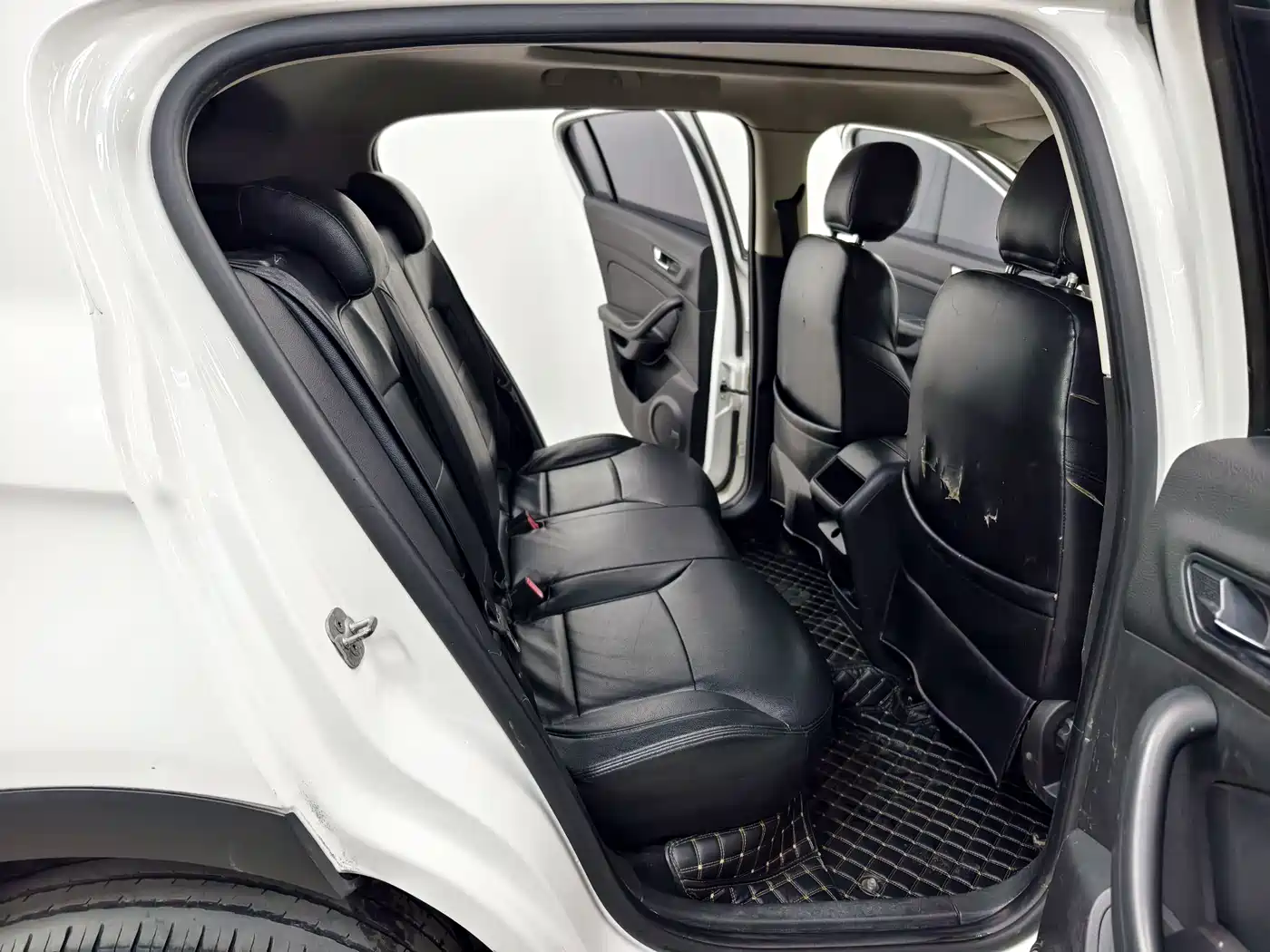 Qoros 5 2018 2018 1.6T Automatic Leading Type