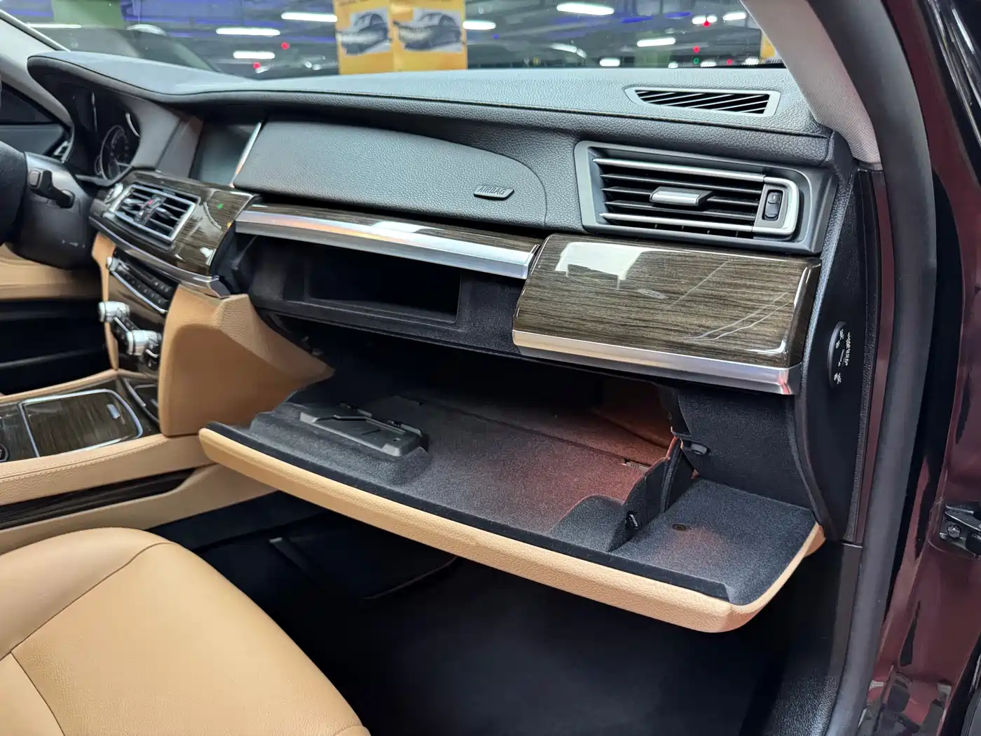 BMW 7 Series 2013 Model 730Li Leading фото 20