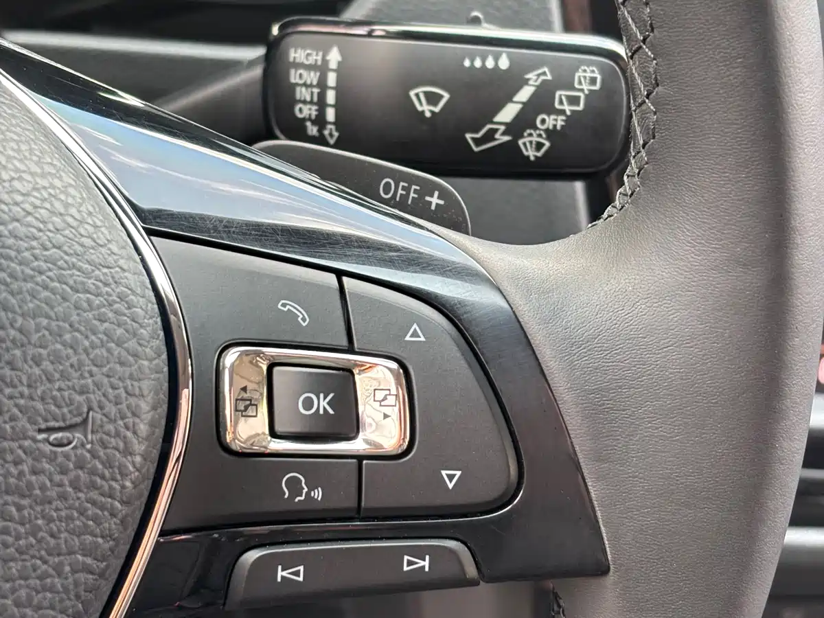 Volkswagen Tiguan L 2017 380TSI Automatic 4WD Ultimate Flagship Edition фото 19