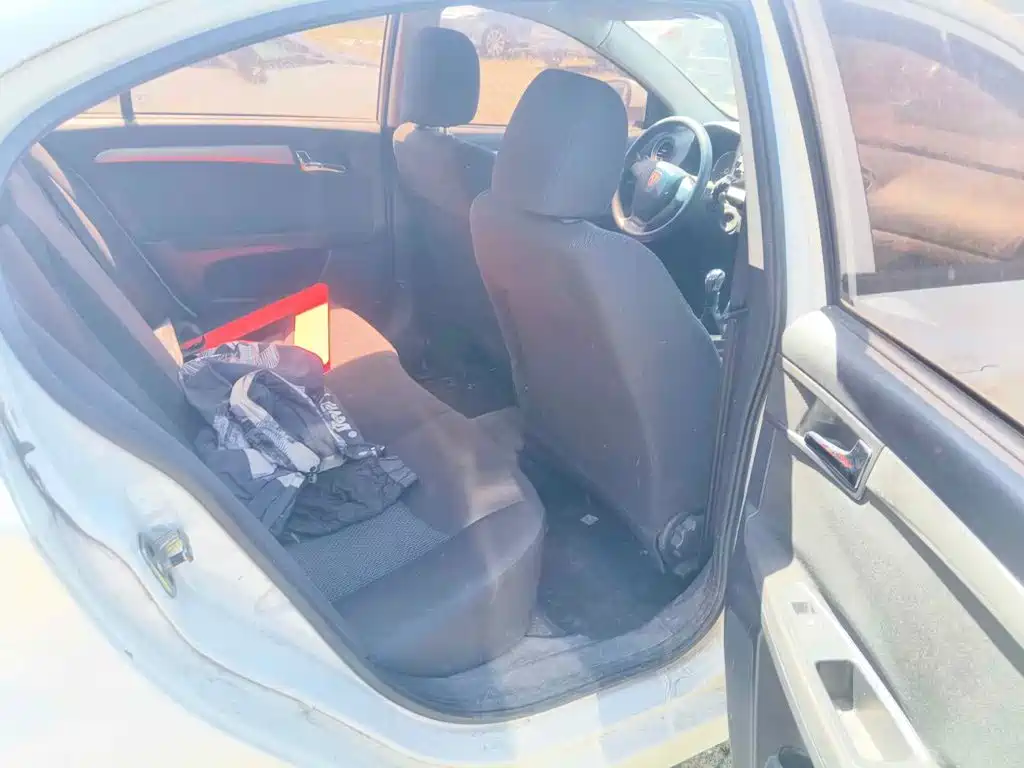 Roewe 350 2016 2015 Model 1.5L Manual Luxury Sunroof Edition