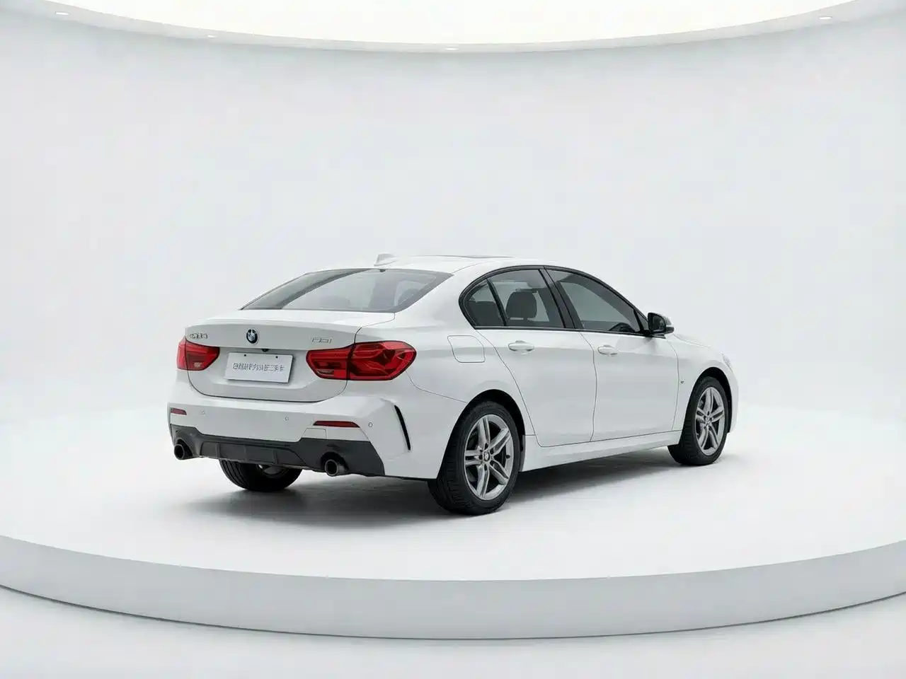 BMW 1 Series 2021 Facelift 120i M Sport Shadow Edition фото 2