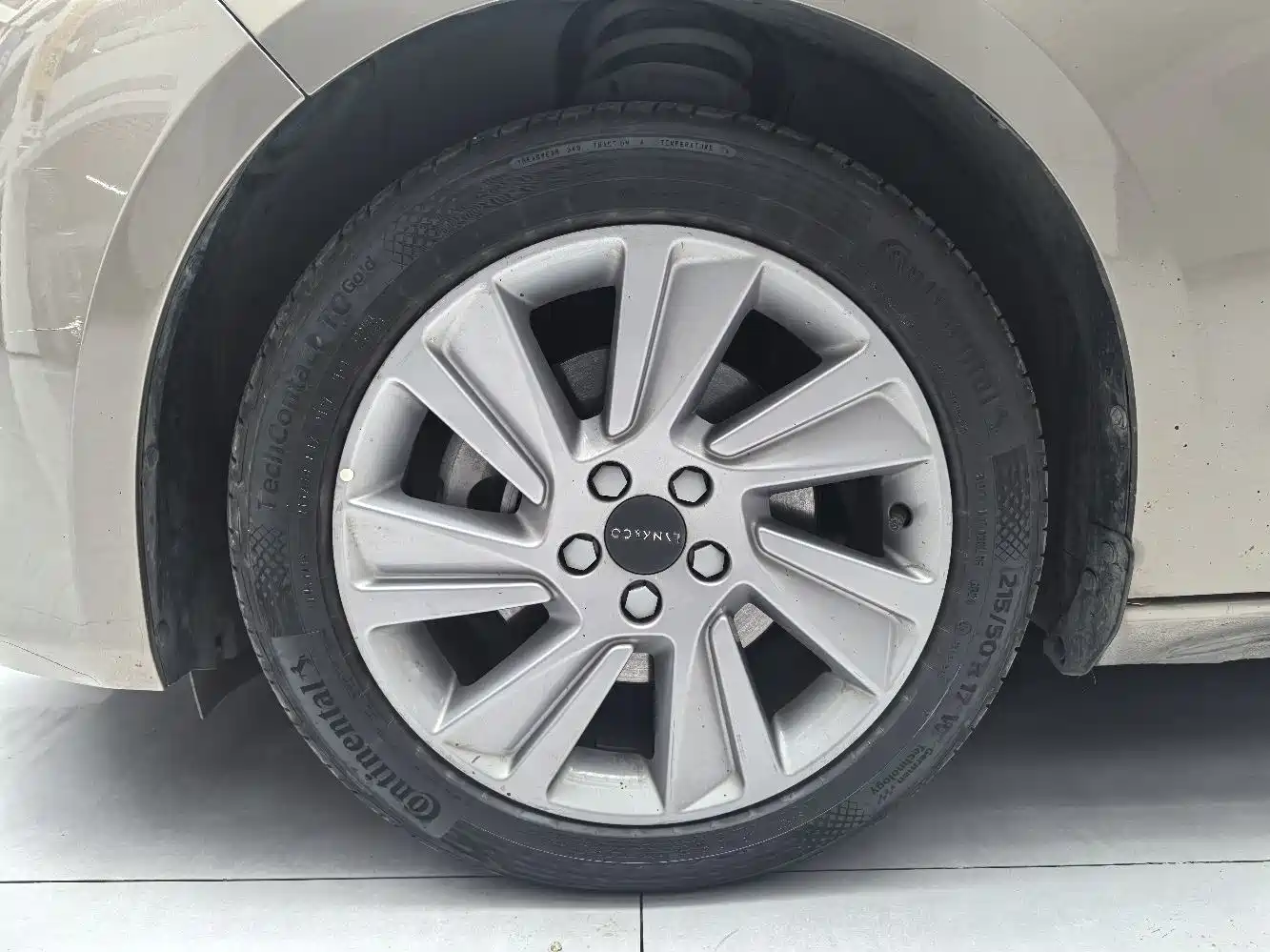Lynk & Co 03 2018 1.5TD DCT Standard (China V) фото 4