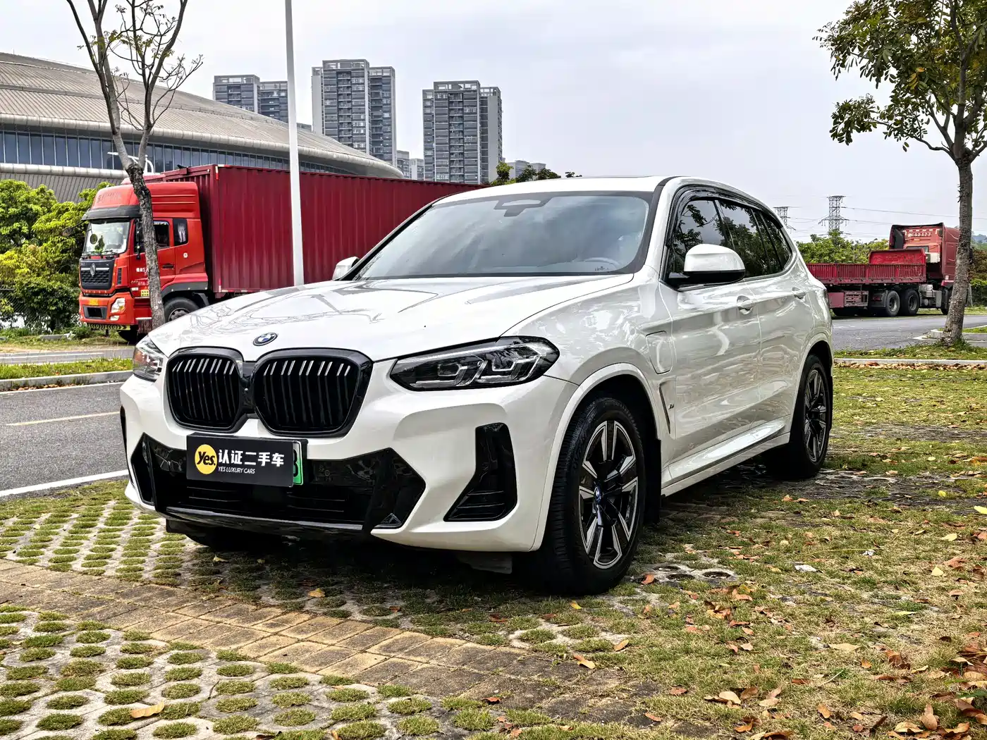 BMW IX3