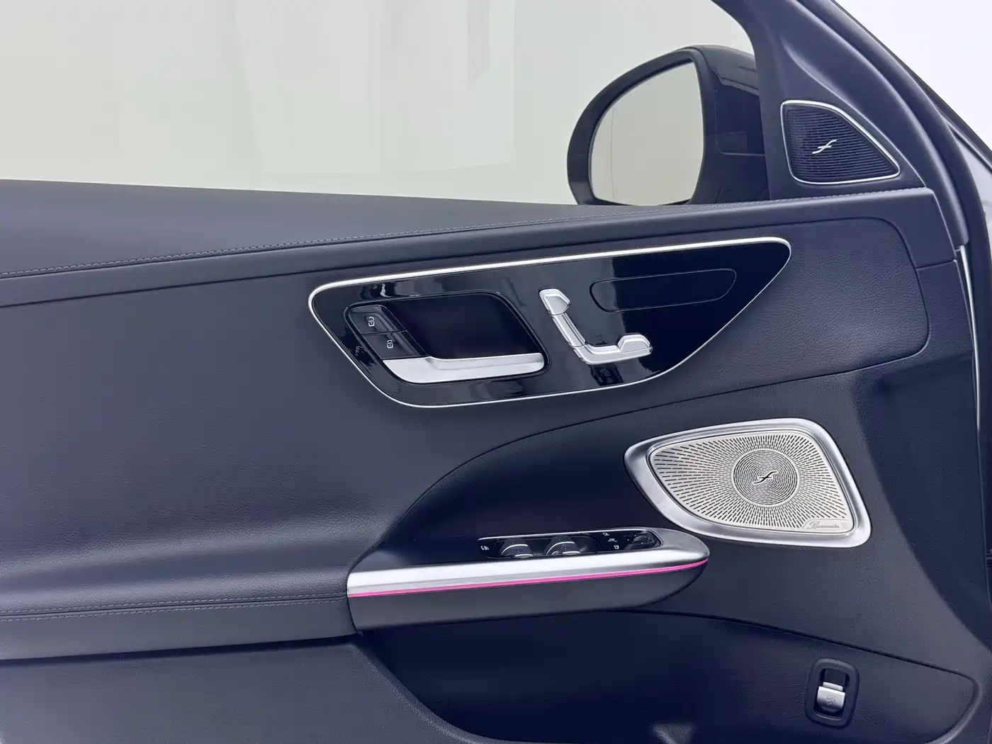 Mercedes-Benz C-Class 2023 C 260 L Sport фото 8