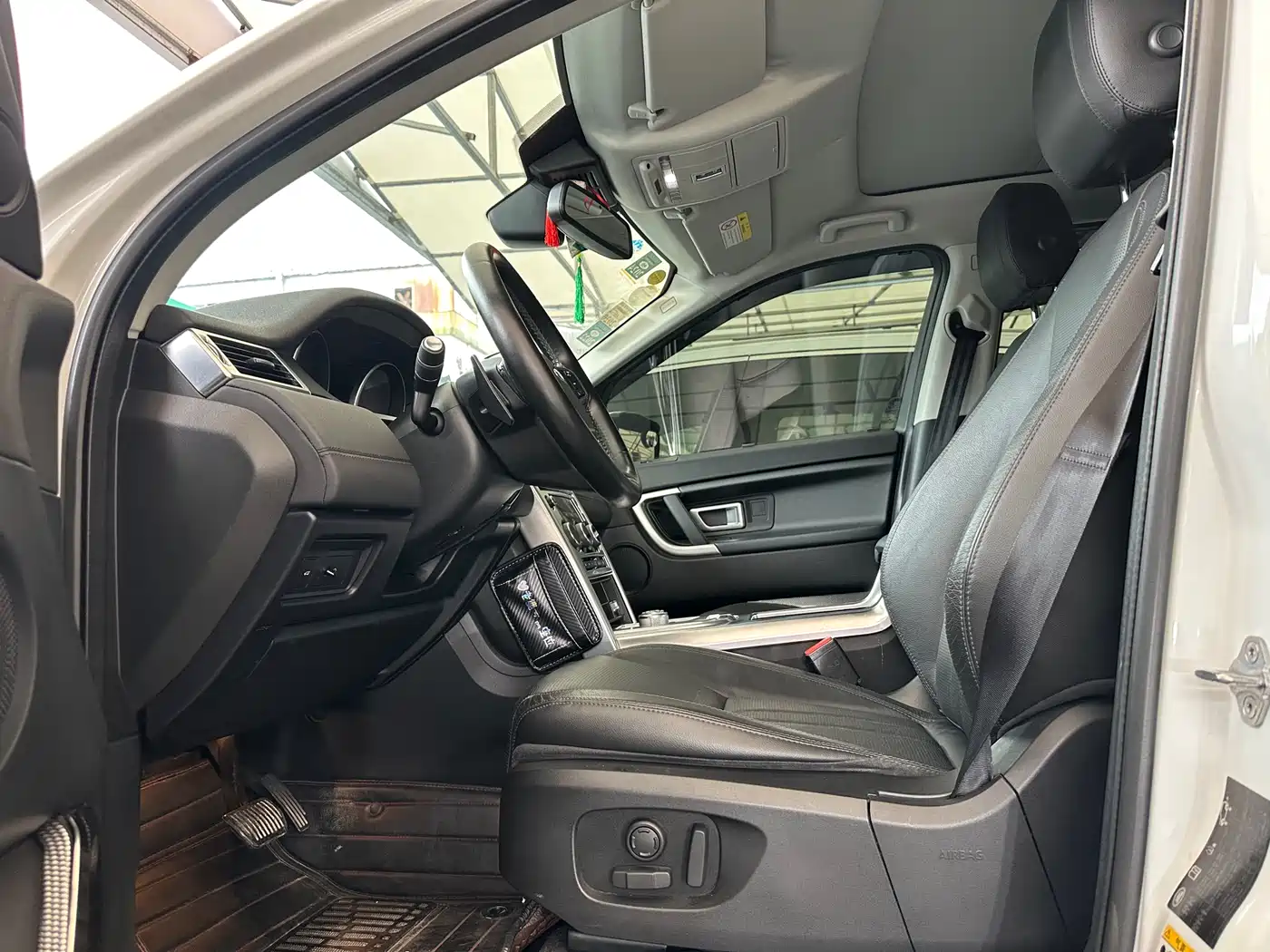 Land Rover Discovery Sport 2016 2.0T SE фото 8
