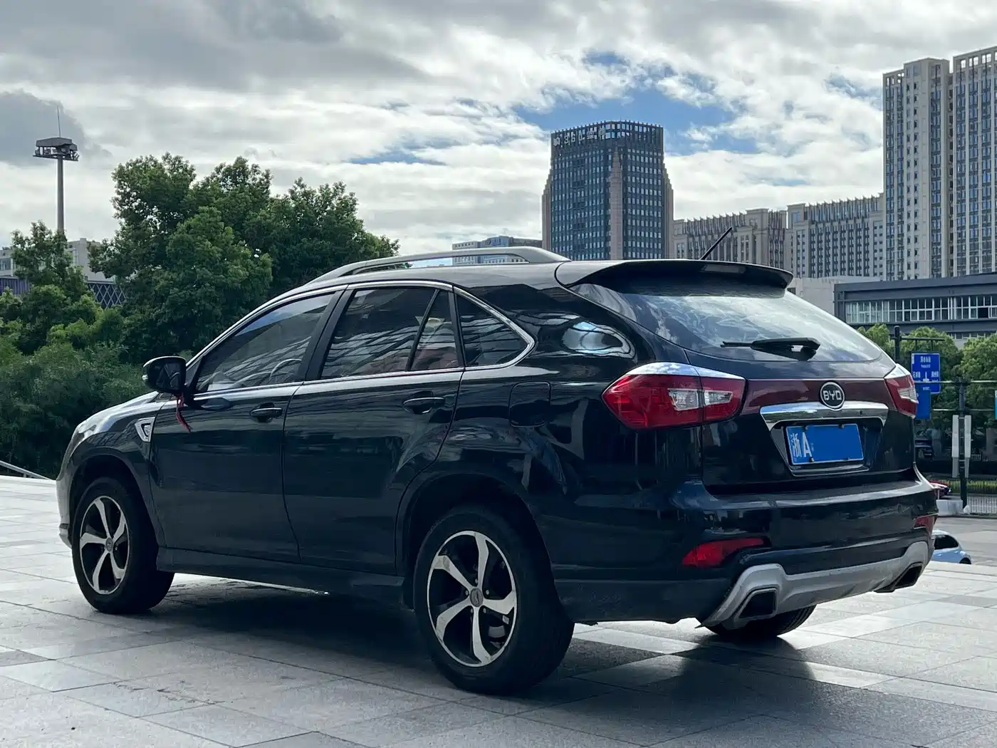 BYD S7 2015 2015 2.0T Upgrade Automatic Flagship