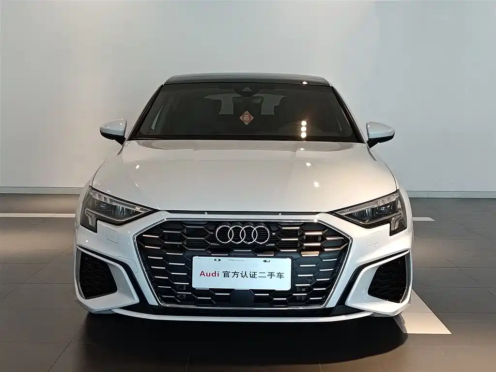 Audi A3 2024 Model Sportback 35 TFSI Fashion Sport фото 2