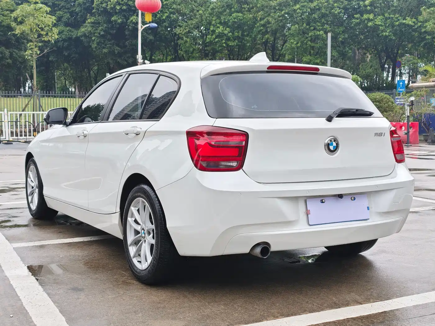 BMW 1 Series (Import) 2013 Facelift 118i Leading Model фото 7