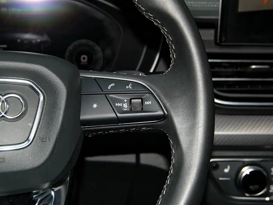 Audi Q5L 2023 40T Luxury Dynamic фото 28
