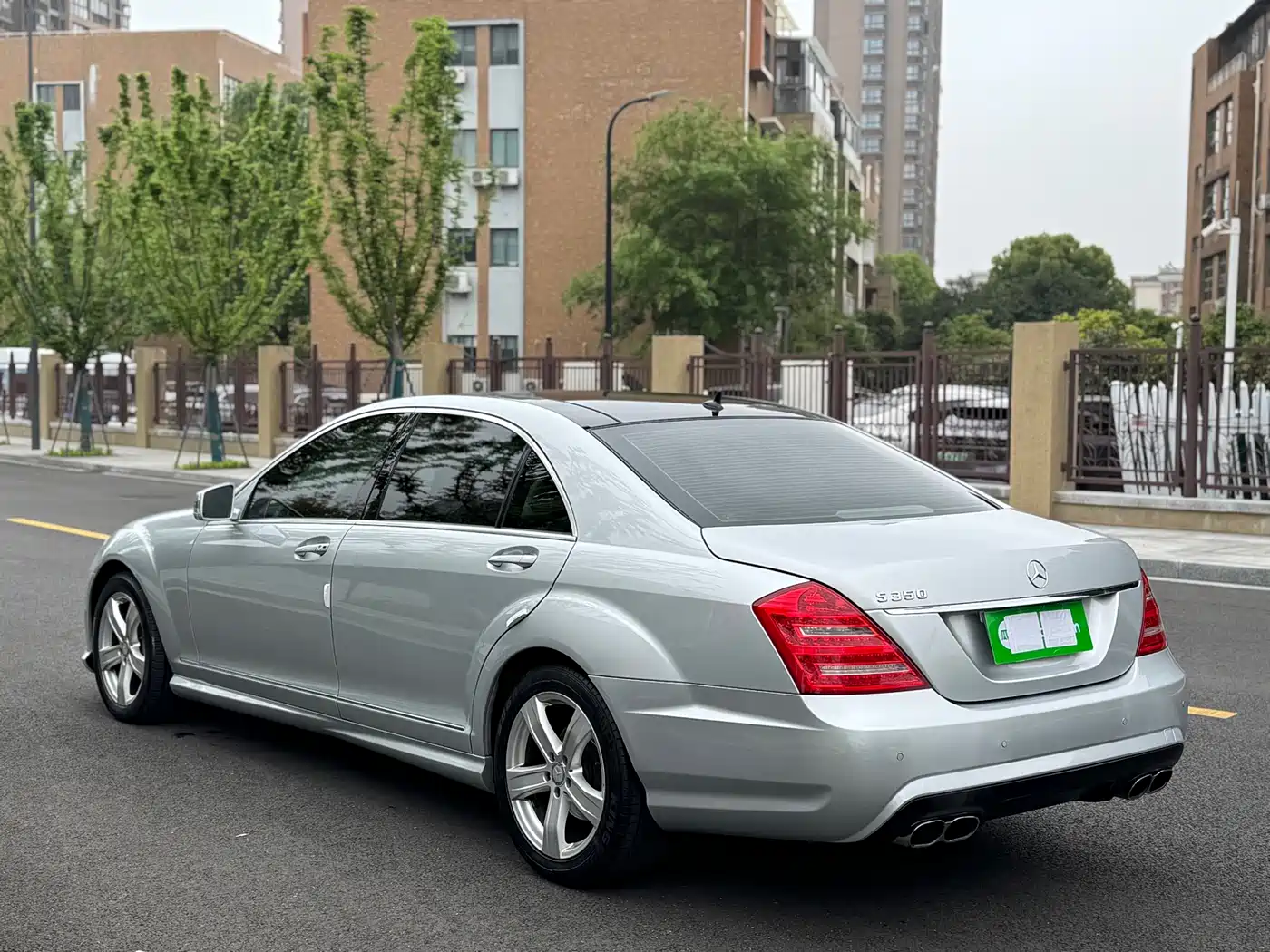 Mercedes-Benz S-Class 2010 S 350 L Luxury фото 4