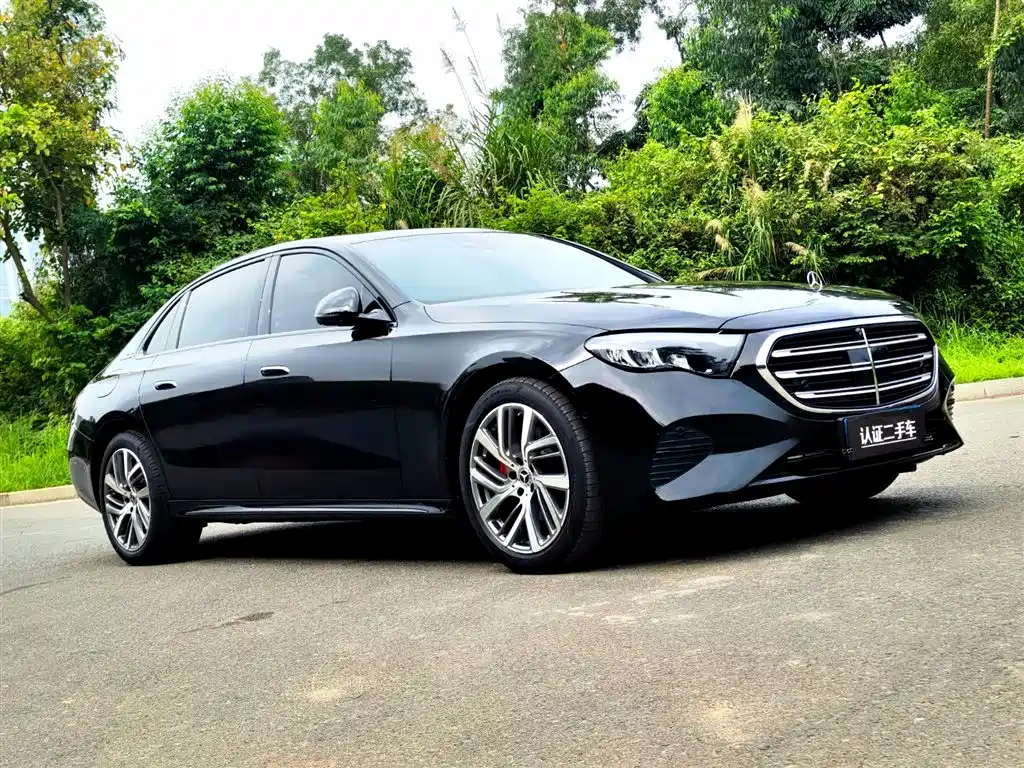 Mercedes-Benz E-Class 2024 E 300 L Fashion фото 3