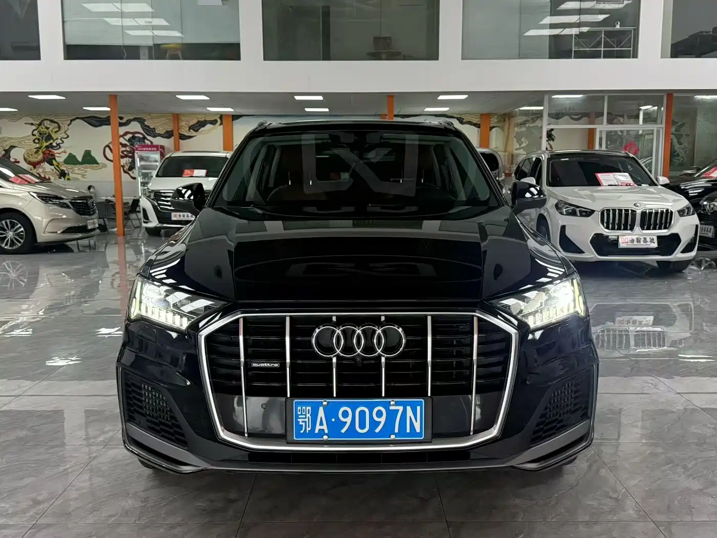 Фото 2 - Audi Q7