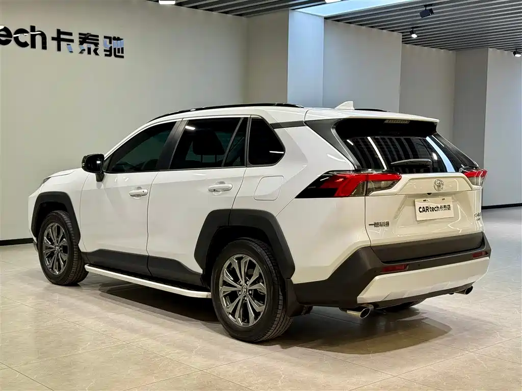 Toyota RAV4 Rongfang 2024 2.0L CVT AWD Adventure Plus Edition фото 6