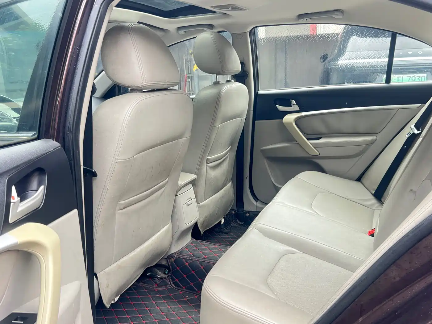 Geely Emgrand 2015 2015 Sedan 1.5L Manual Upward Edition
