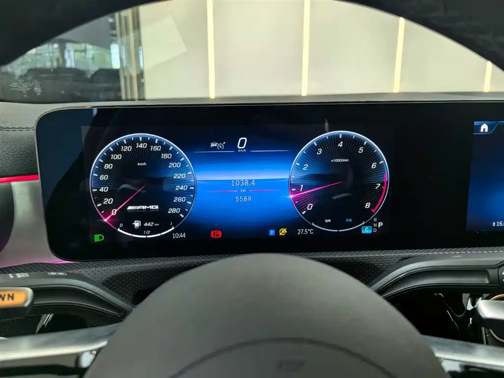 MERCEDES-BENZ CLA AMG