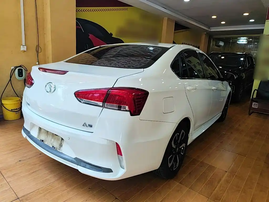 Soueast A5 Wing Dance 2019 2019 1.5L Manual Flagship Edition China V
