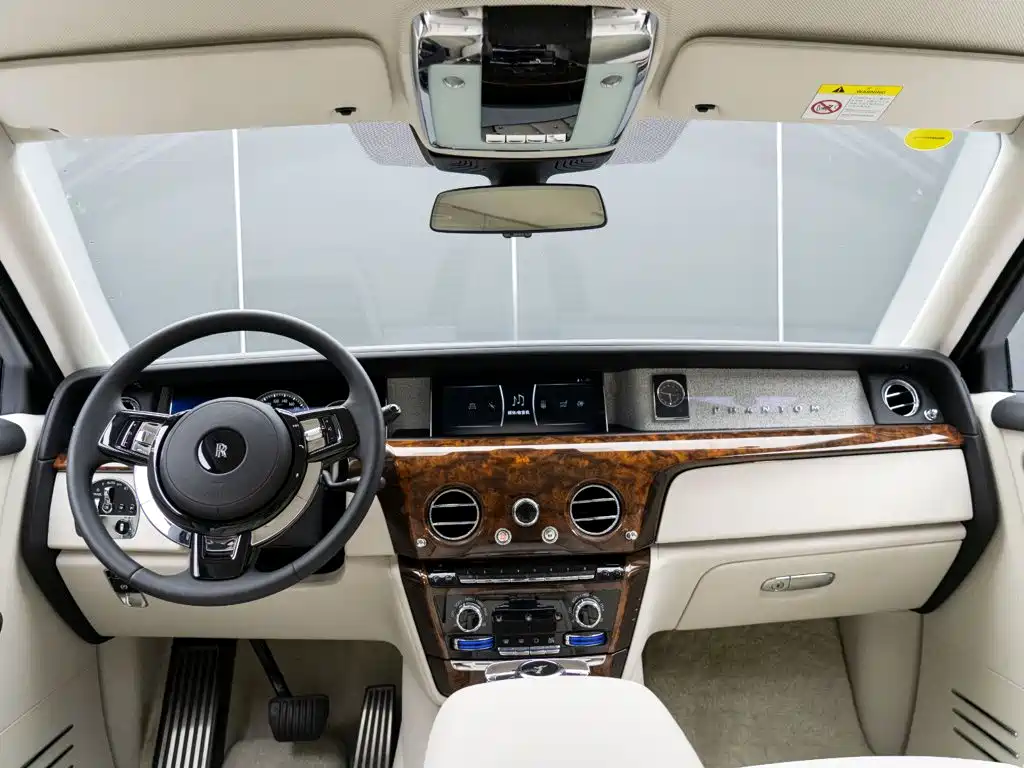 Rolls-Royce Phantom 2018 2018 6.7T Long Wheelbase Version