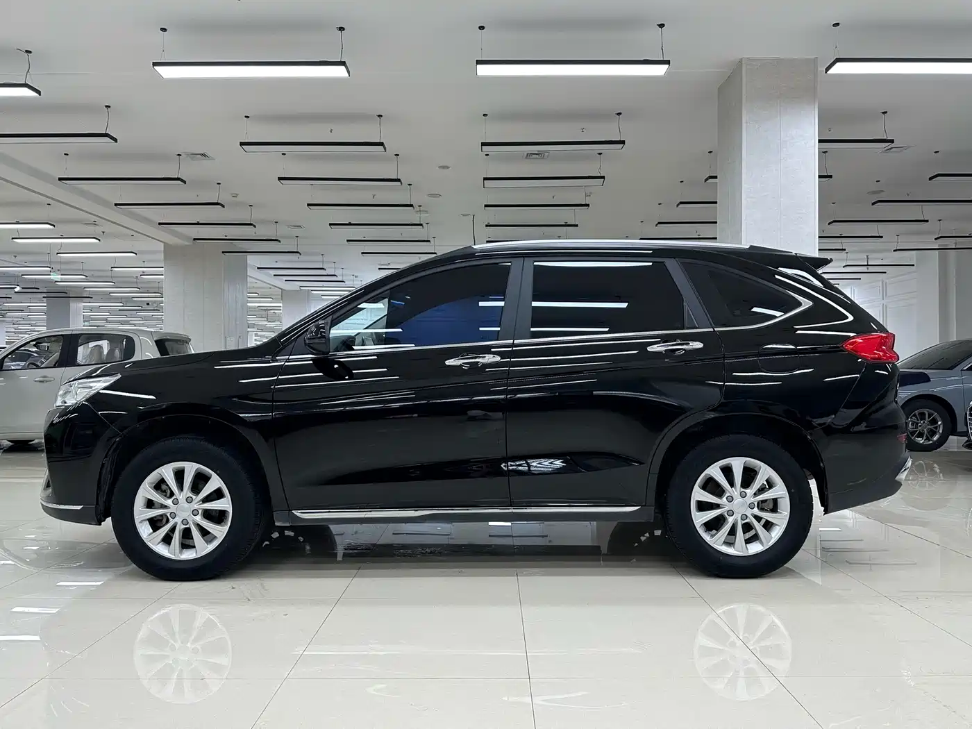 Haval M6 2023 2021 PLUS 1.5T DCT Luxury Smart Connect