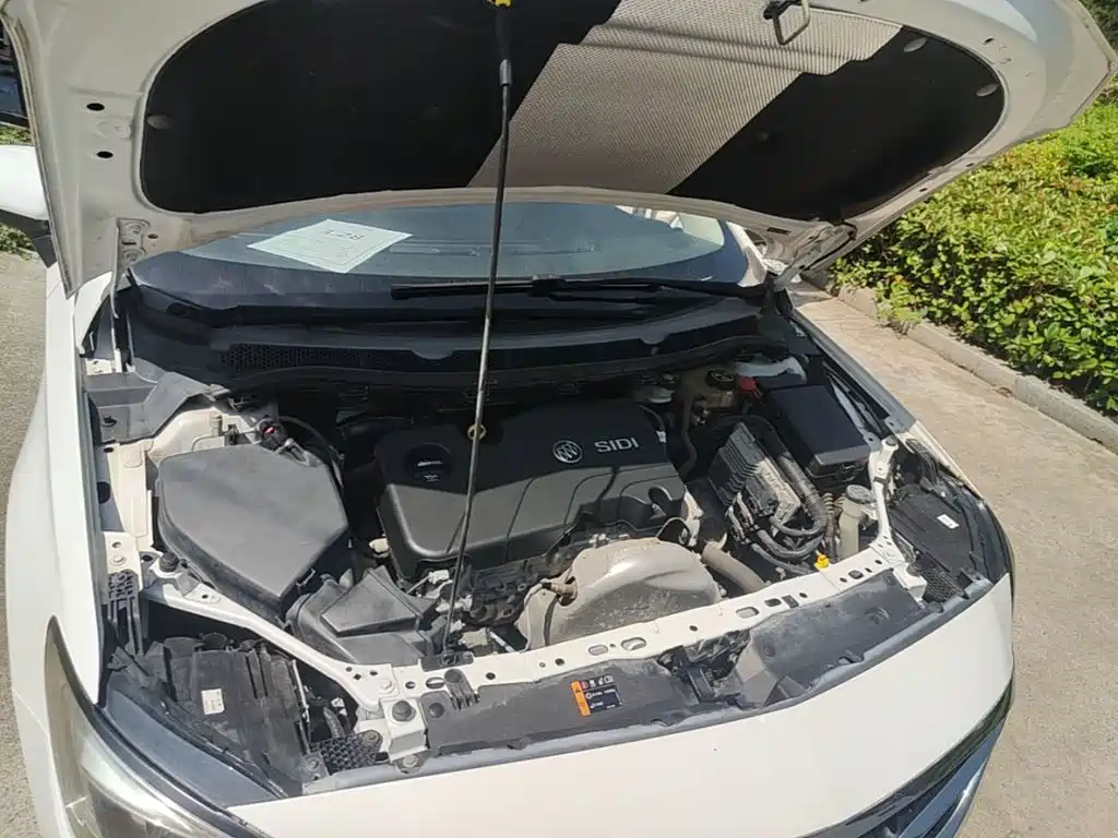 Фото 20 - Buick Verano
