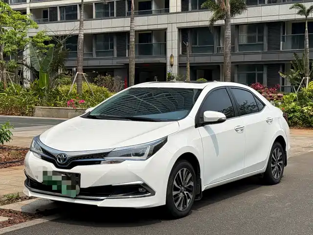 TOYOTA COROLLA DUAL ENGINE E+