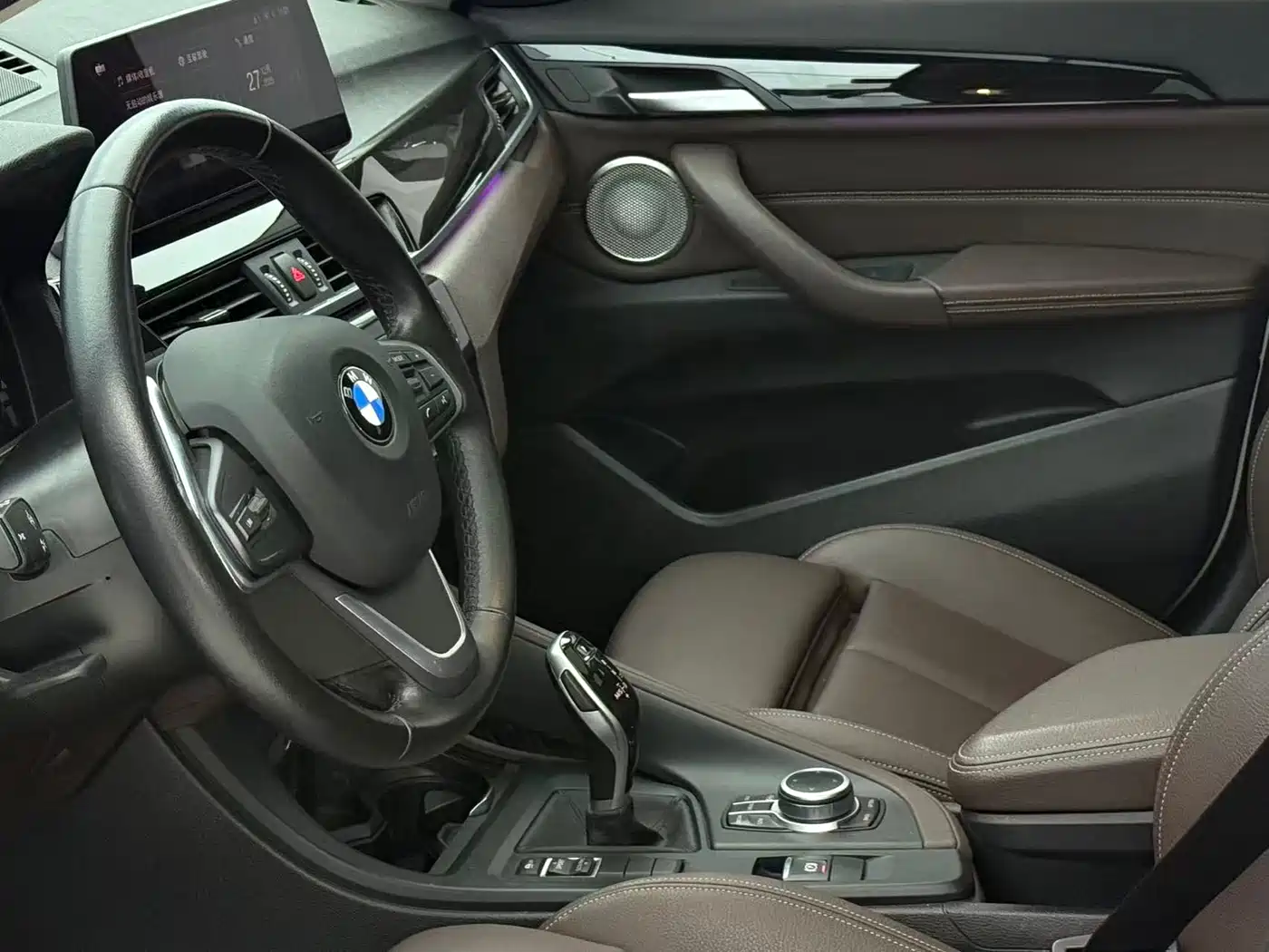 BMW X1 2022 sDrive20Li Fashion фото 15