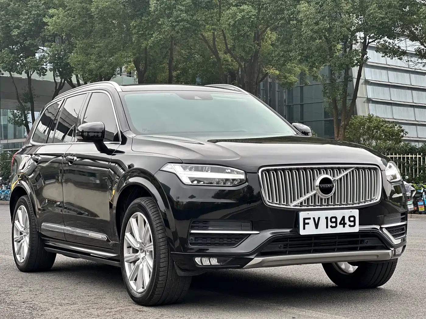 VOLVO XC90