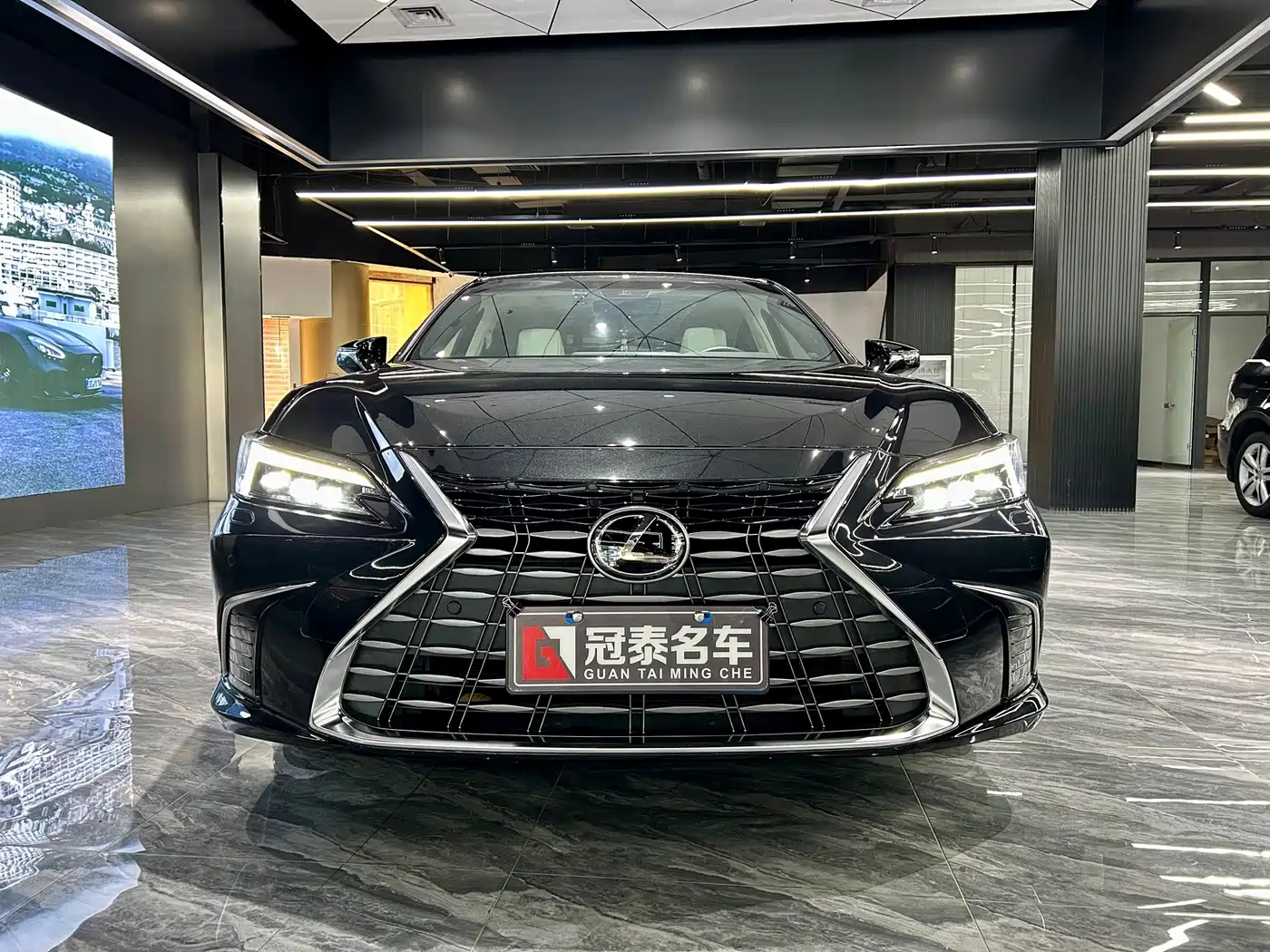 Lexus ES 2025 2025 200 Ultimate Edition
