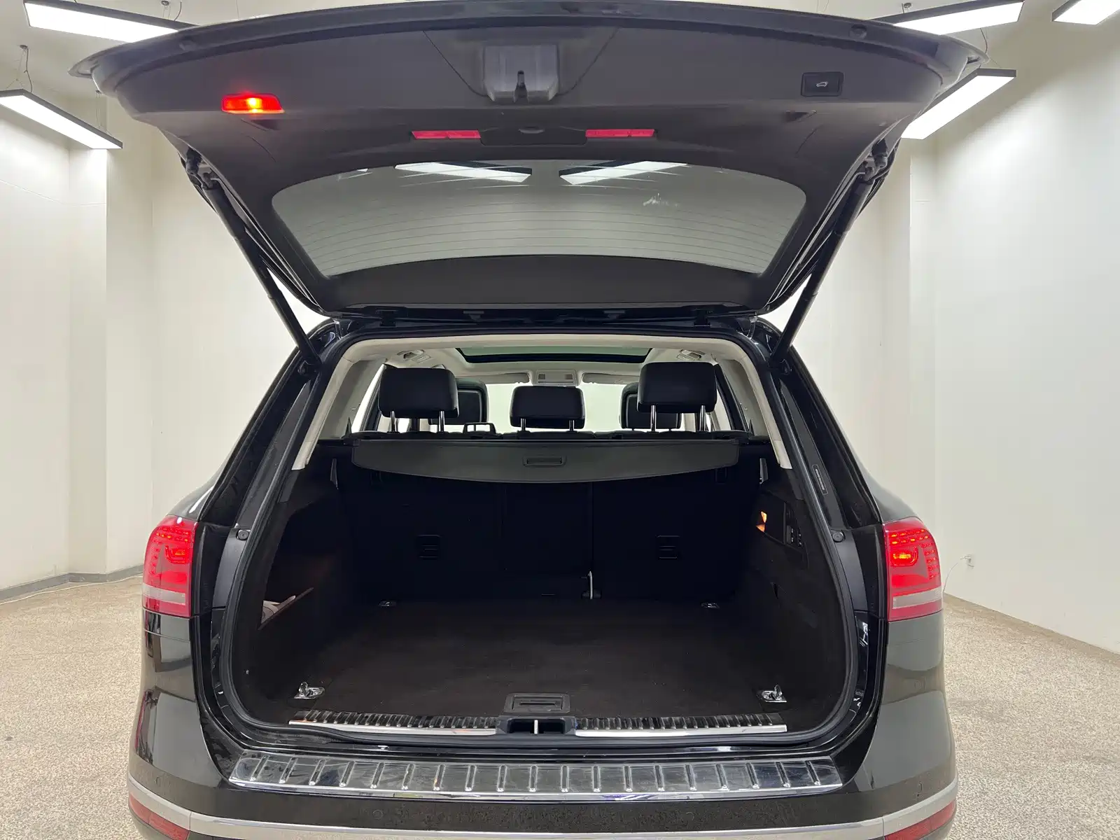 Фото 23 - Volkswagen Touareg