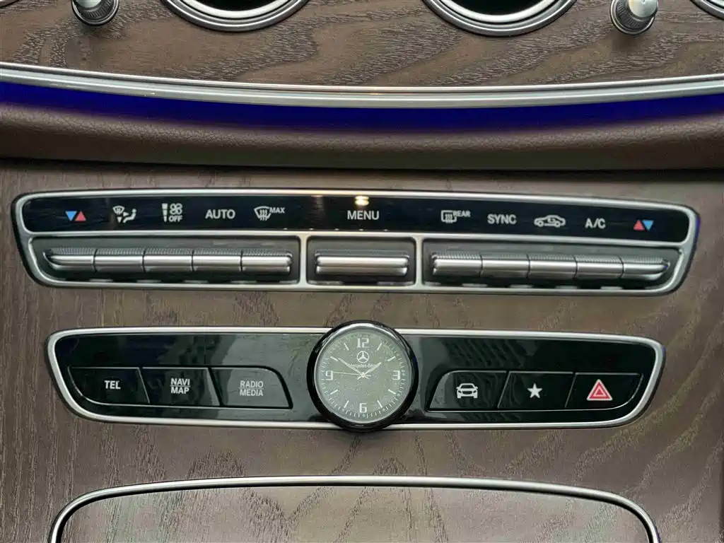 Mercedes-Benz E-Class 2022 E 300 L Luxury фото 15