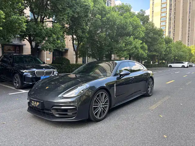 Porsche Panamera 2023 Panamera Executive Long Wheelbase 2.9T — фото 1