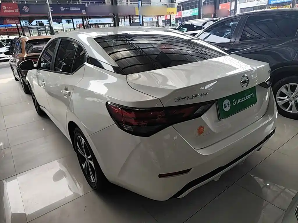 Nissan SYLPHY, миниатюра 5
