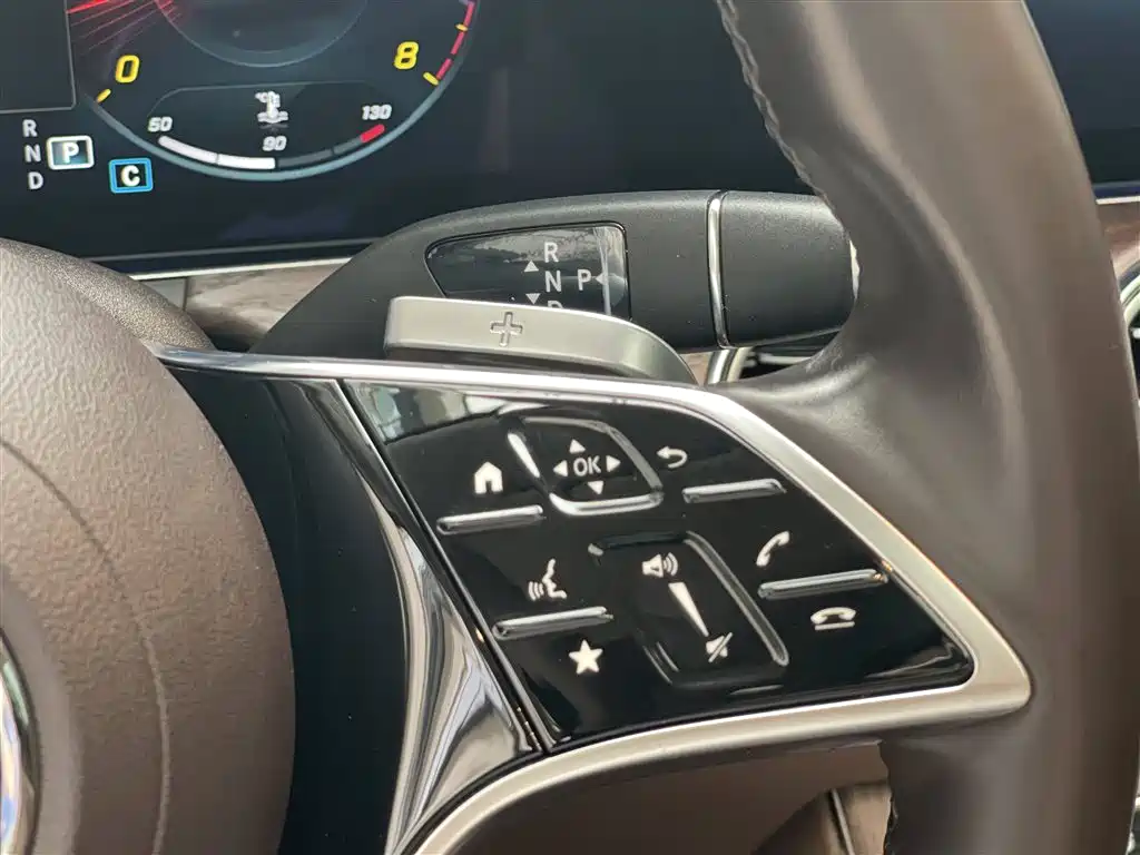 Mercedes-Benz E-Class 2022 E 300 L Luxury фото 23