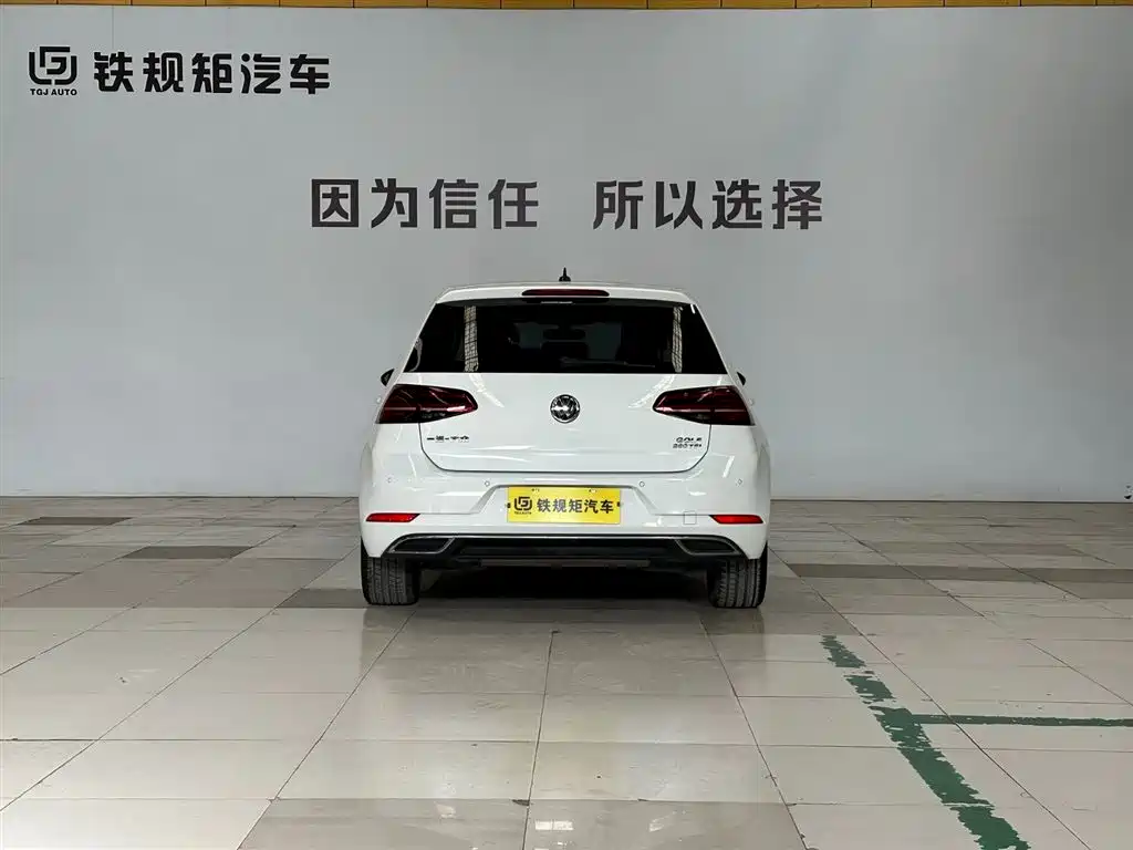 Volkswagen Golf 2020 Beloved Edition 280TSI DSG Luxury фото 5