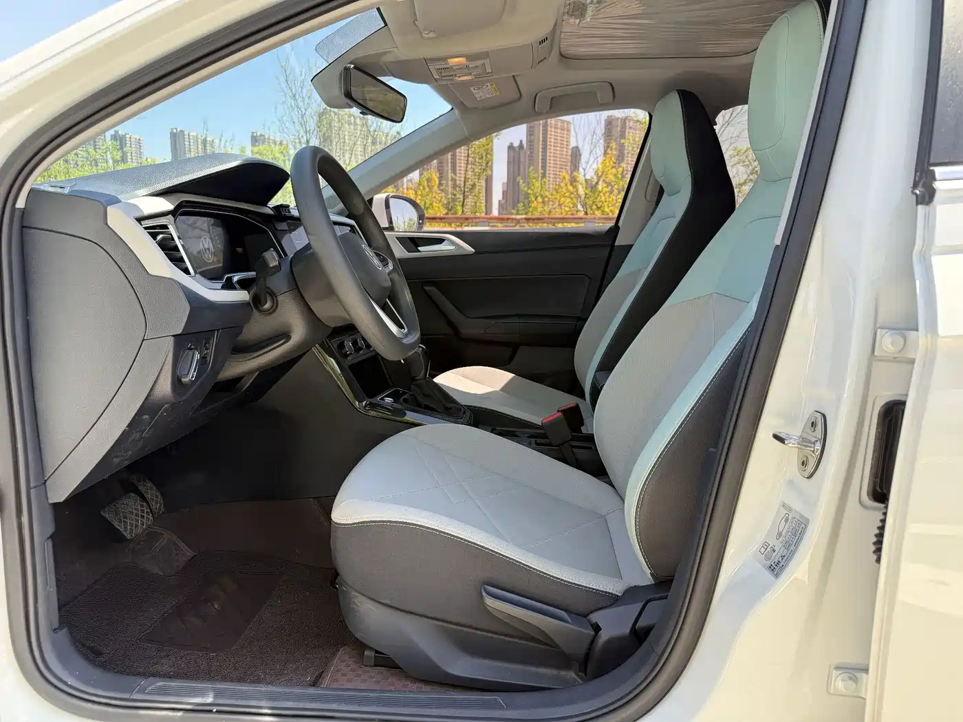Volkswagen Lavida 2025 Model New Edge 1.5L New Leisure Edition фото 4