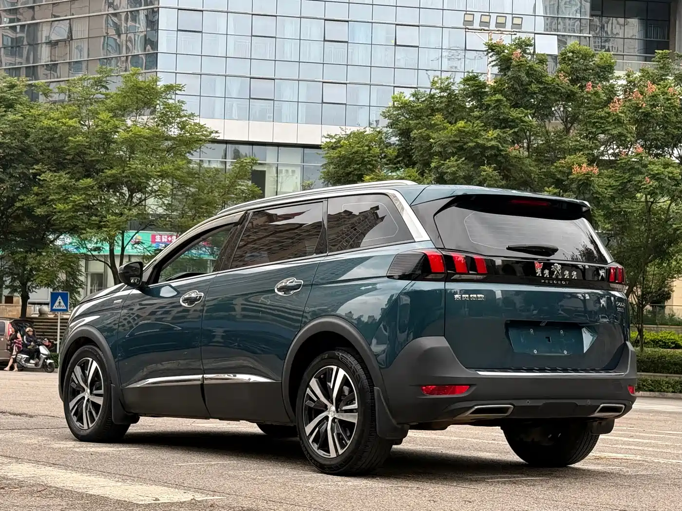 Peugeot 5008 2018 2017 380THP 5-Seat Elite Edition