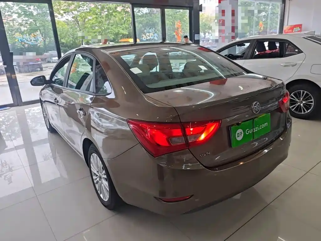 Фото 23 - Buick Excelle