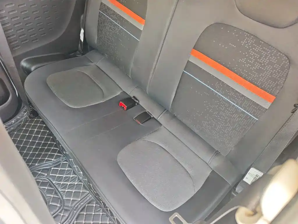 Photo 17 - Wuling Motors Hongguang MINIEV