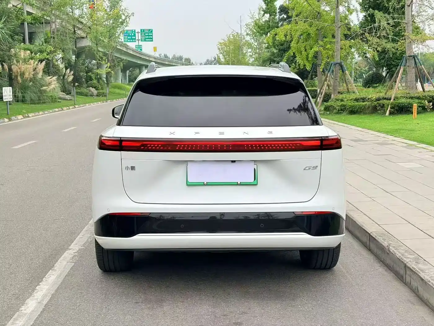 Фото 8 - XPeng G9