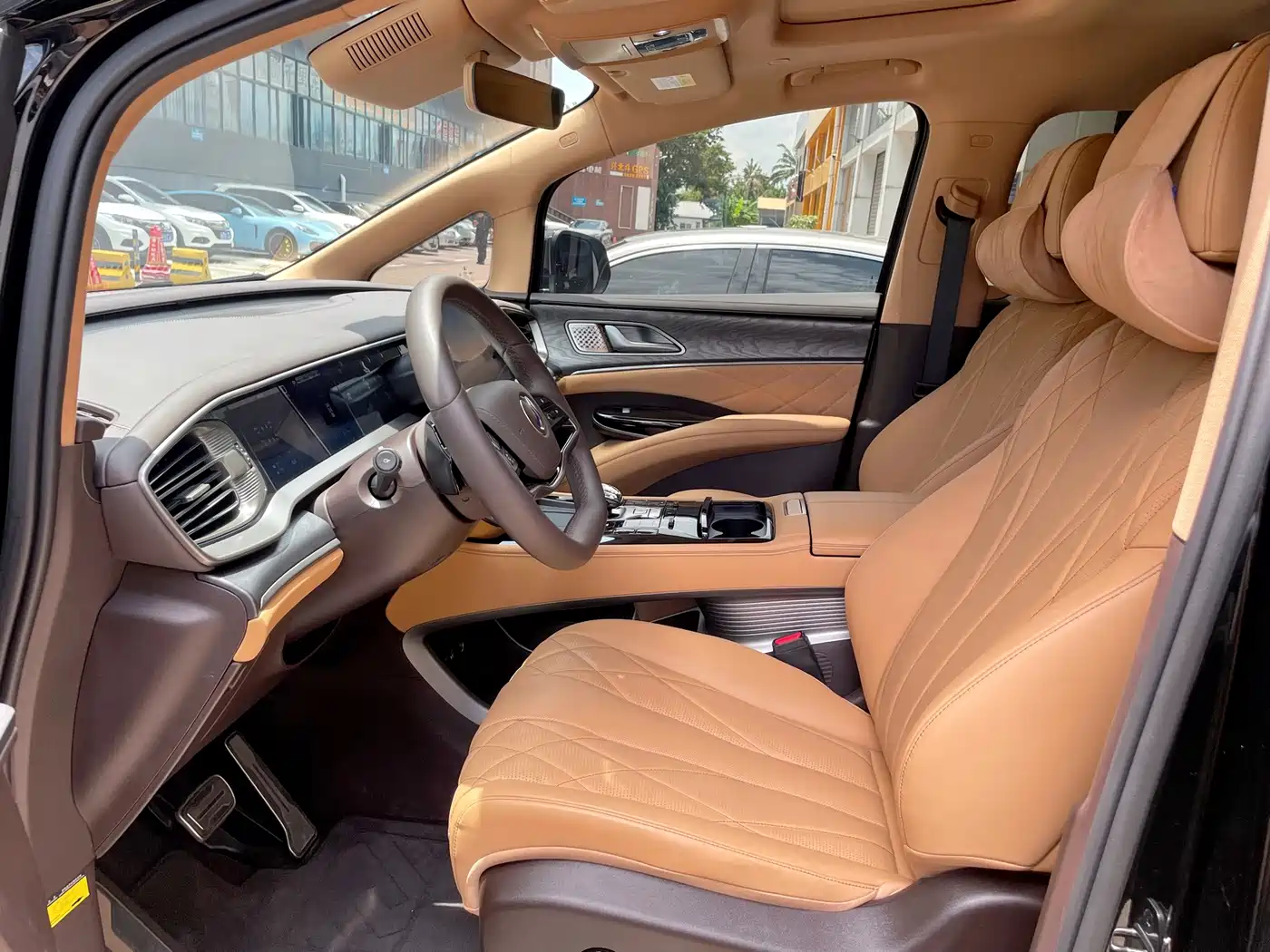 Denza D9 2026 2025 DM-i Smart Driving Edition 1100 FWD Flagship
