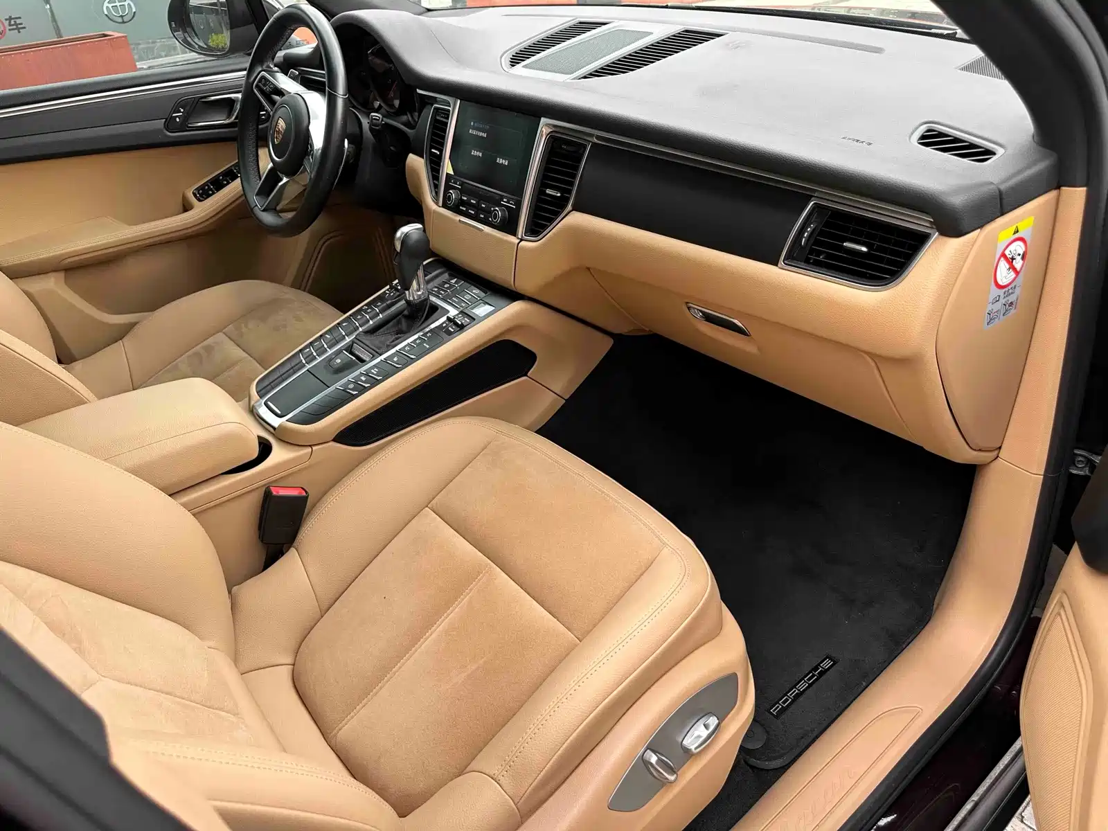 Фото 8 - Porsche Macan