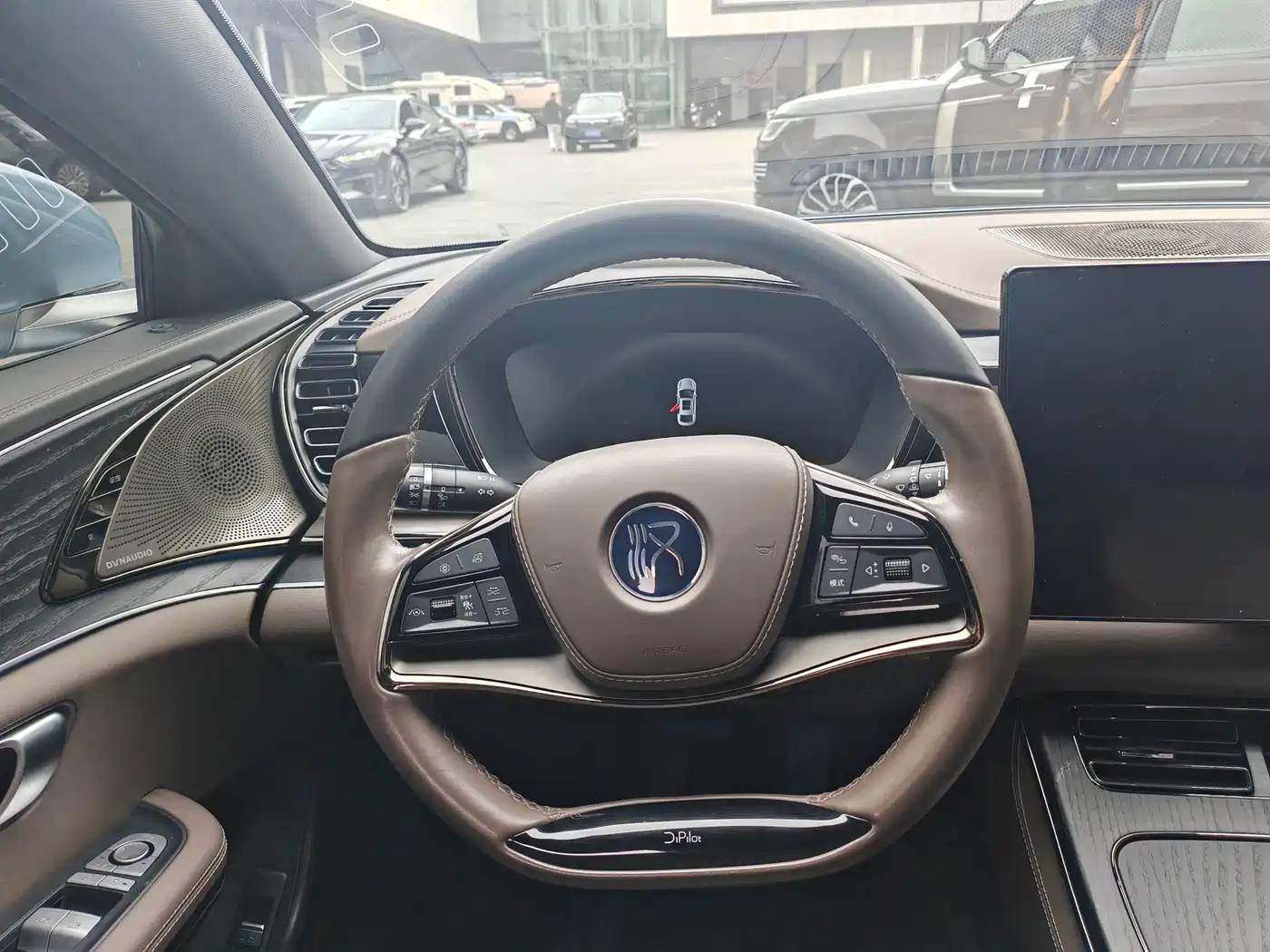 BYD Han 2023 DM-i Champion Edition 121KM Premium фото 19
