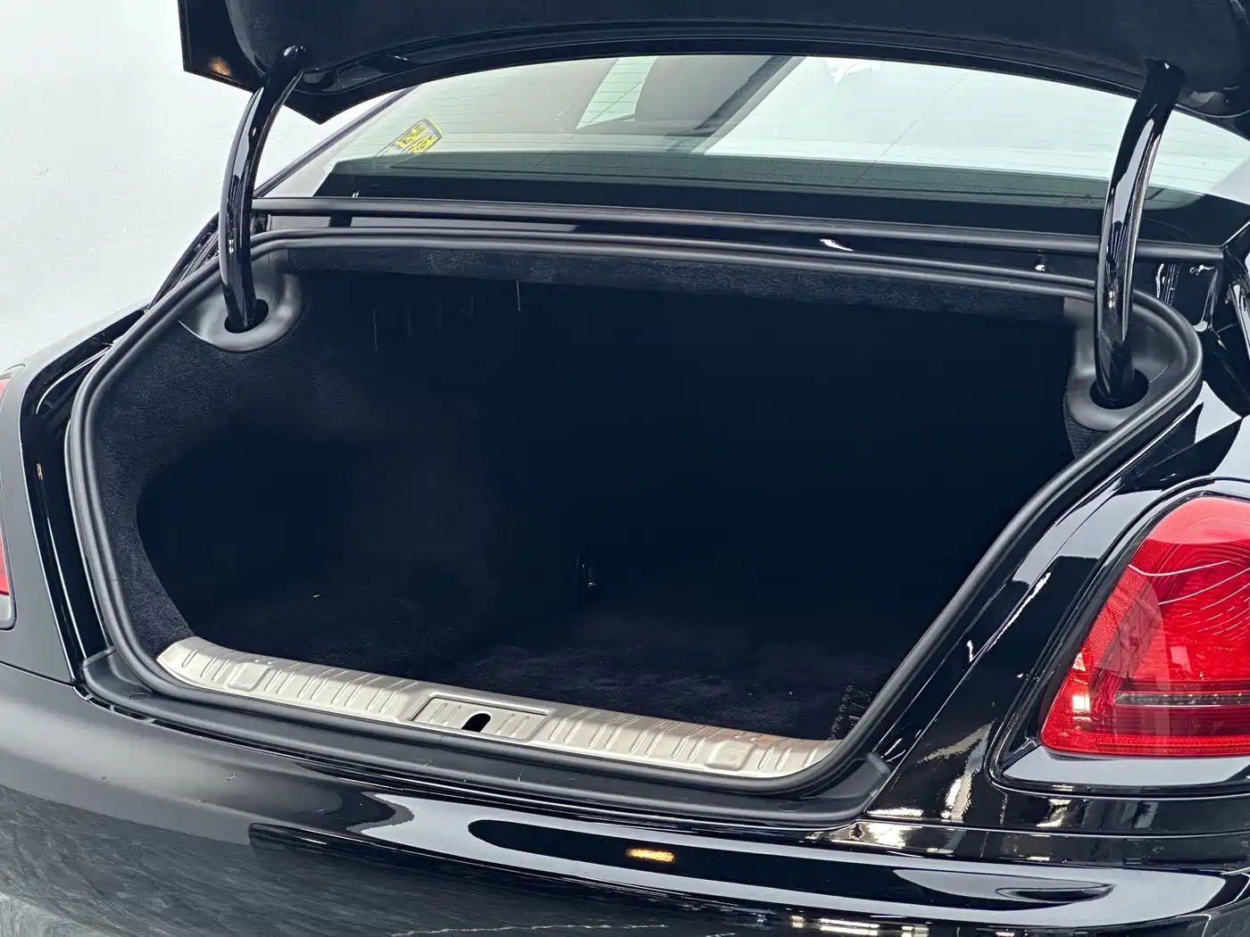 Rolls-Royce Wraith 2017 2017 6.6T Black Badge Edition