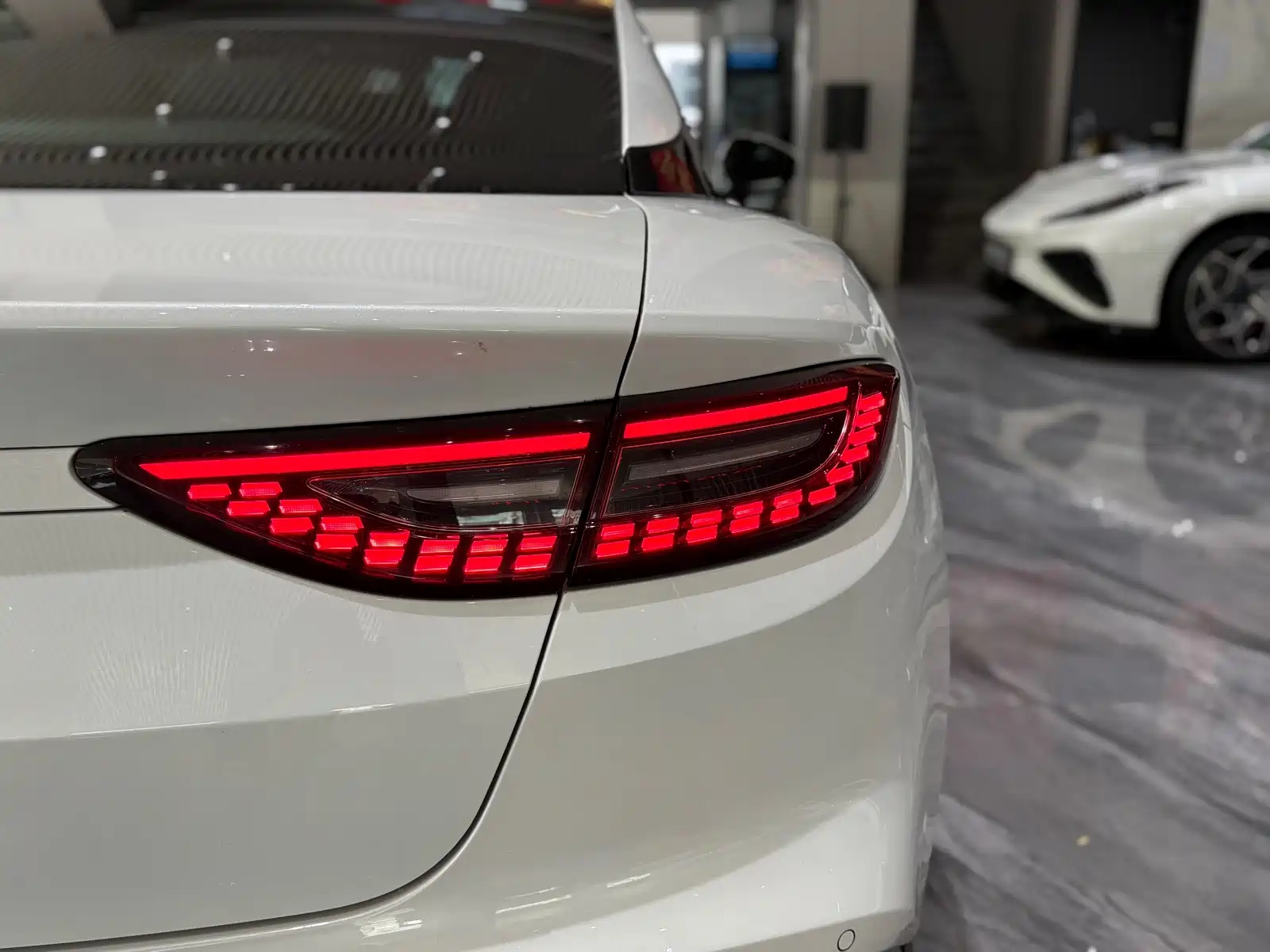 صورة 24 - Nezha Auto Nezha GT