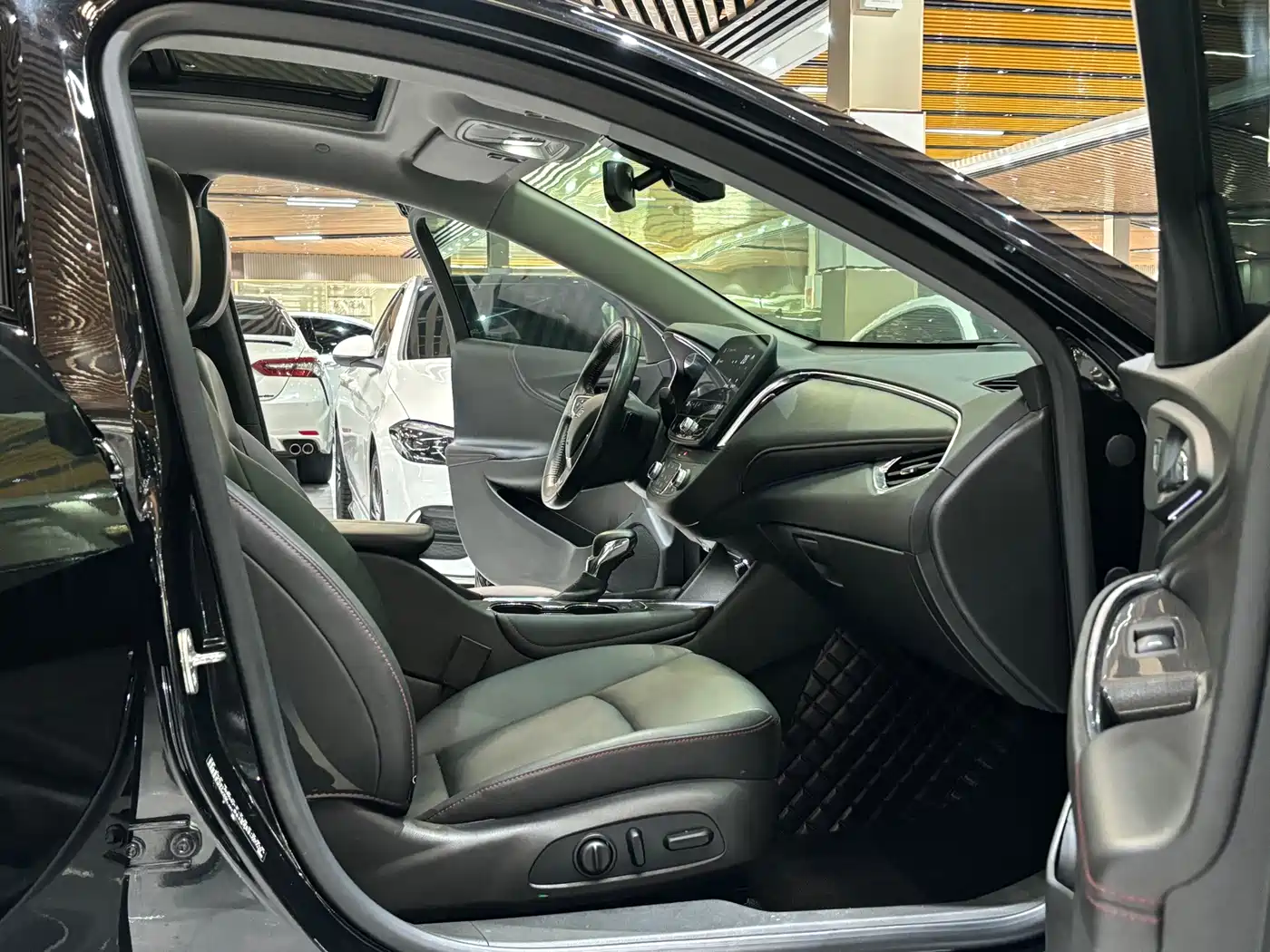 Chevrolet Malibu XL 2023 2022 Redline 550T Auto Sharp Connect Edition