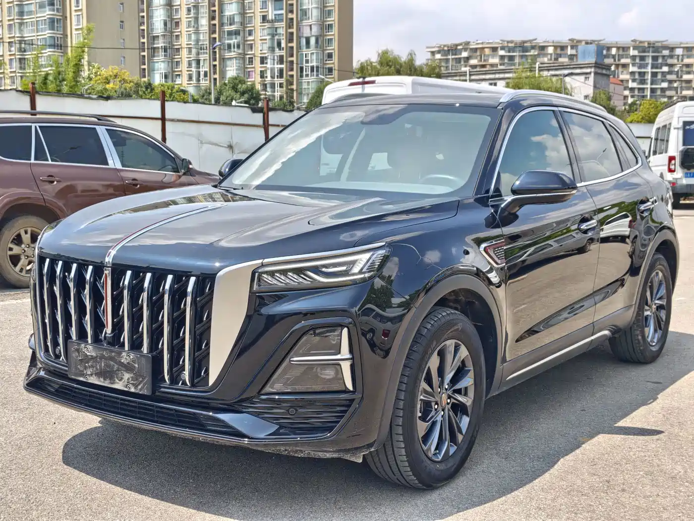 Photo 1 - Hongqi HS5