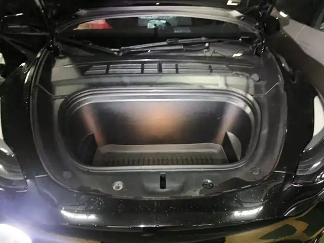 Tesla Model Y 2022 Facelift Rear-Wheel Drive Version — фото 3