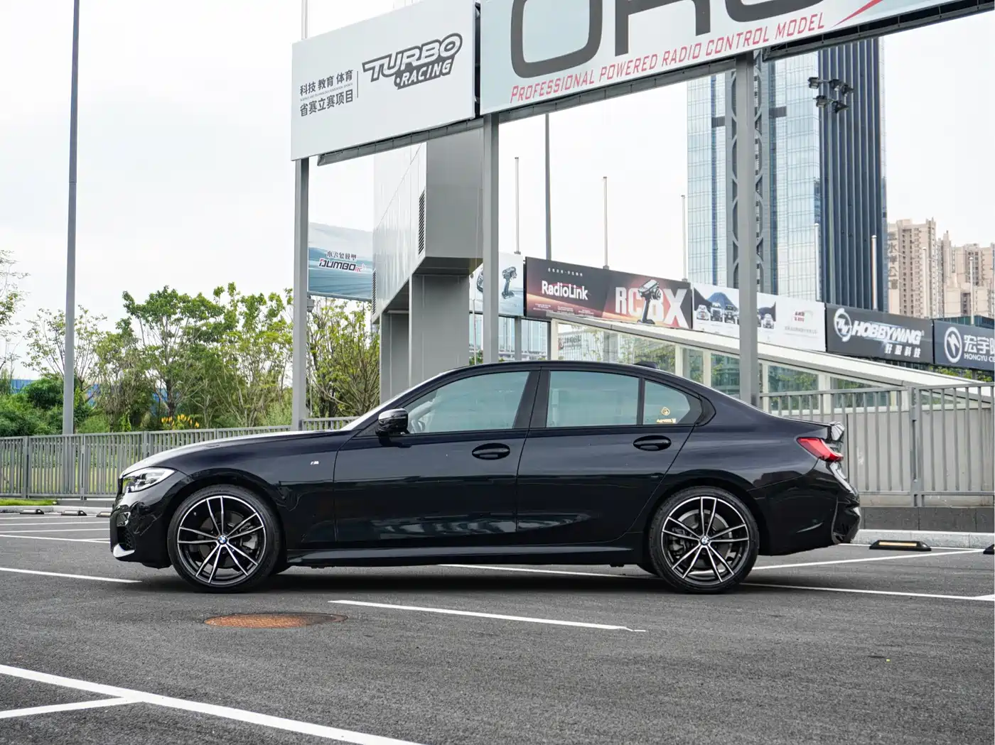 Photo 4 - BMW 3 Series