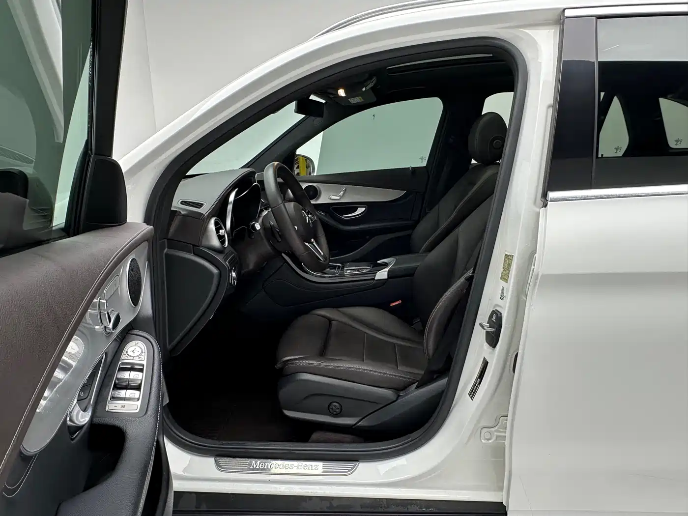 Mercedes-Benz GLC 2020 Facelift GLC 260 L 4MATIC Dynamic фото 7