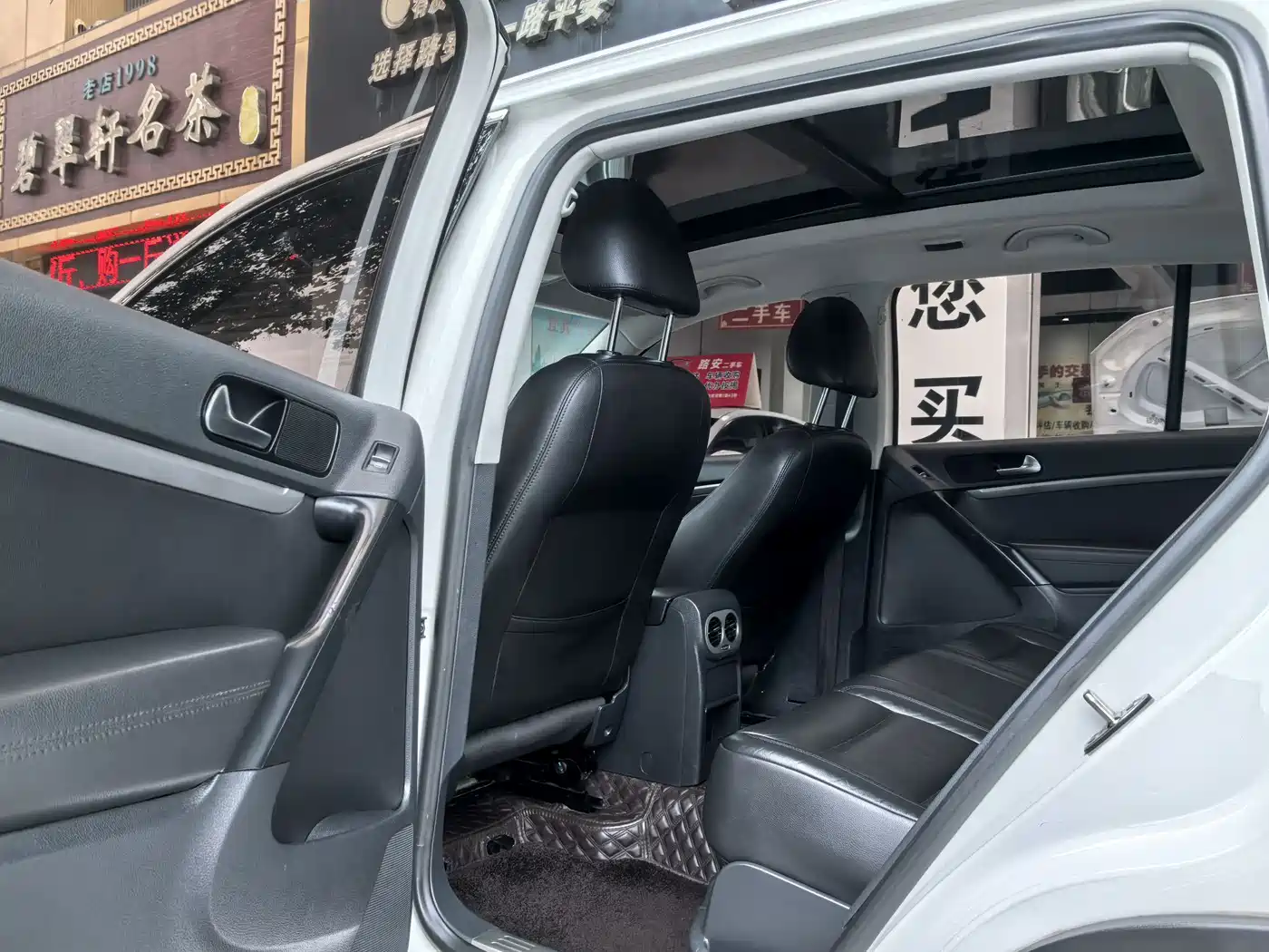 Volkswagen Tiguan 2013 1.8TSI Auto 2WD Comfort Edition фото 11