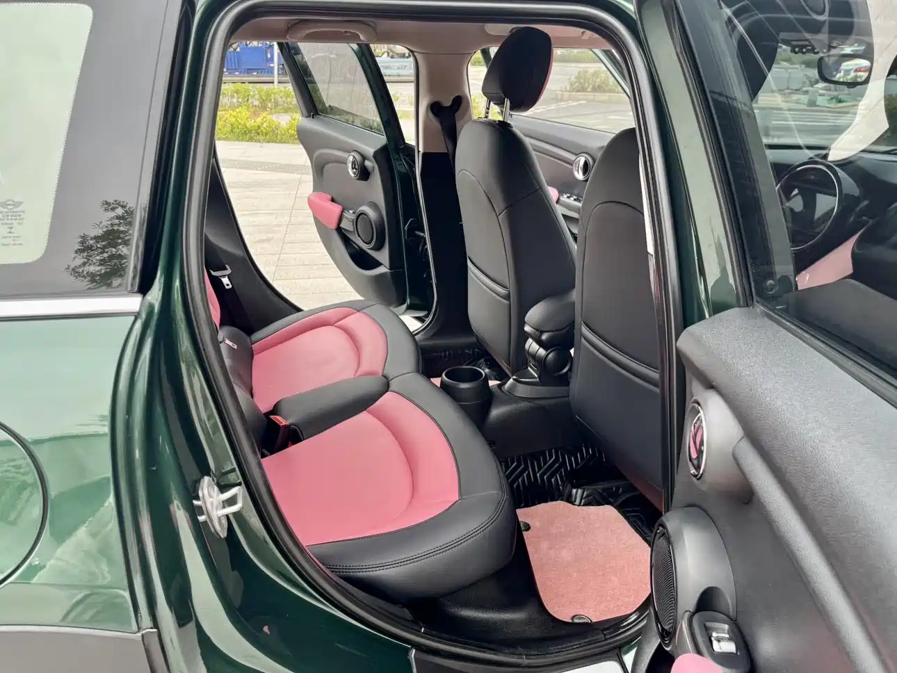 Фото 20 - MINI MINI